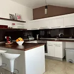 Humac, * يوبوسكي